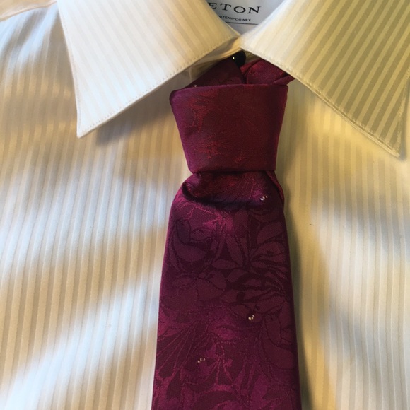 Calvin Klein dark rose tie - Picture 7 of 9